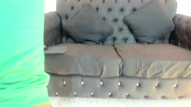 VickyJohnson1 online show from 10-29-25, 08:41