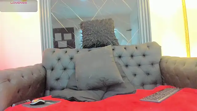 VickyJohnson1 online show from 07-26-26, 08:38