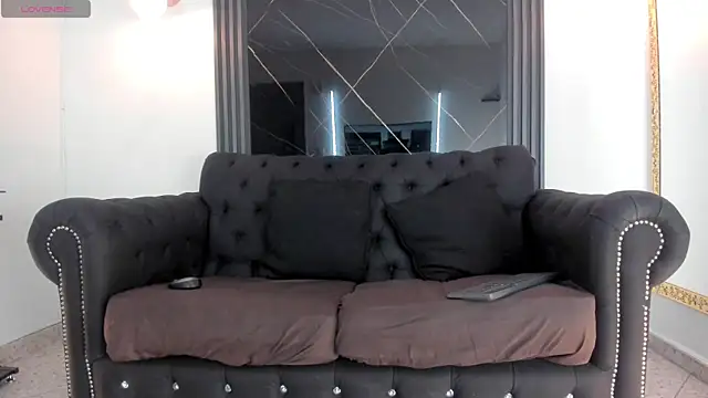 VickyJohnson1 online show from 11-27-25, 08:31