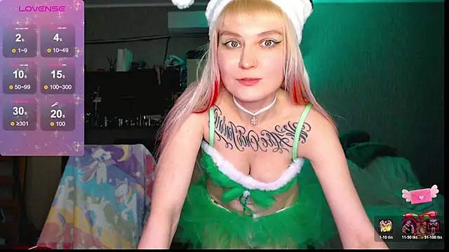 Snapshot of mischellemeow13 chatting on 12-20-25, 12:35 mischellemeow13 online show from 12-20-25, 12:35