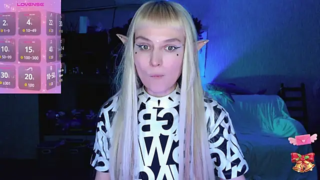 Snapshot of mischellemeow13 chatting on 01-08-26, 12:38 mischellemeow13 online show from 01-08-26, 12:38