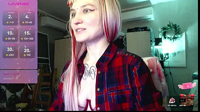 Snapshot of mischellemeow13 chatting on 12-14-25, 12:39 mischellemeow13 online show from 12-14-25, 12:39