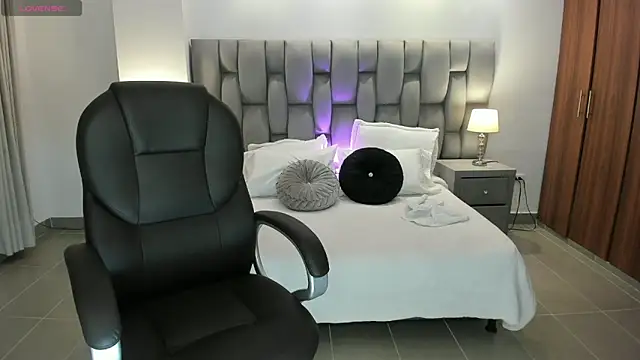 alessia will online show from 09-17-25, 04:03