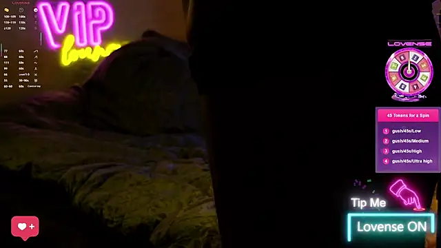 coupleofficial online show from 03-11-25, 10:42