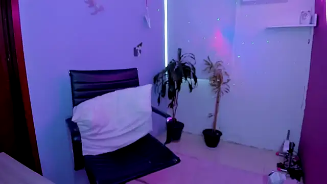  sulmatevans  online show from 11-13-25, 03:49