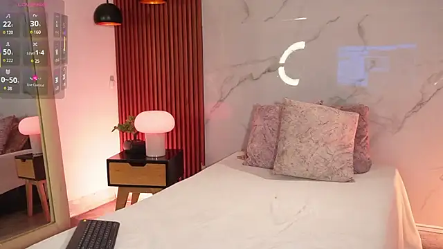 lexiee grey  online show from 12-17-25, 12:10