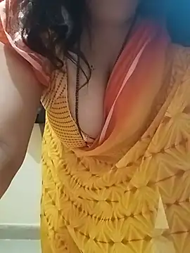 Snapshot of MONA_DARLING31 chatting on 07-23-26, 05:49 MONA DARLING31 online show from 07-23-26, 05:49
