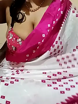 Snapshot of MONA_DARLING31 chatting on 12-06-24, 04:52 MONA DARLING31 online show from 12-06-24, 04:52