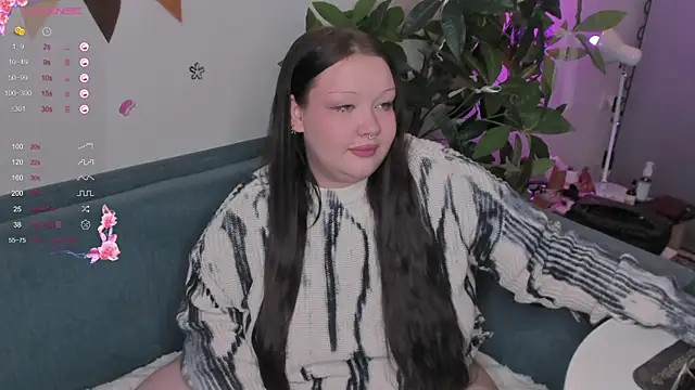 LilyBelll online show from 11-22-25, 02:10