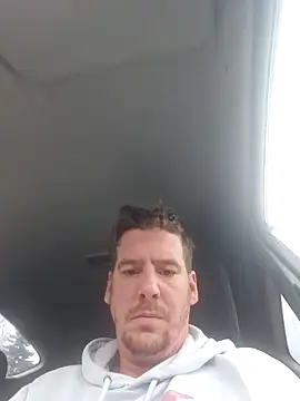 Titanhoott online show from 12-02-25, 08:38