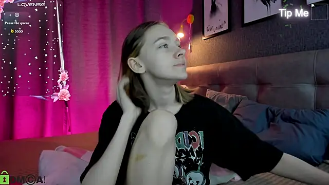 Snapshot of Lesi_Moonie01 chatting on 07-12-26, 09:21 Lesi Moonie01 online show from 07-12-26, 09:21