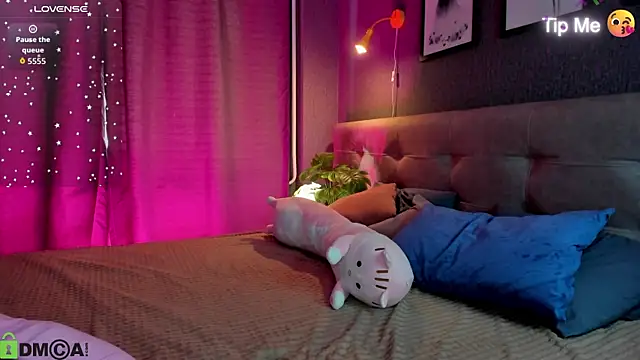 Lesi Moonie01 online show from 03-31-26, 08:49