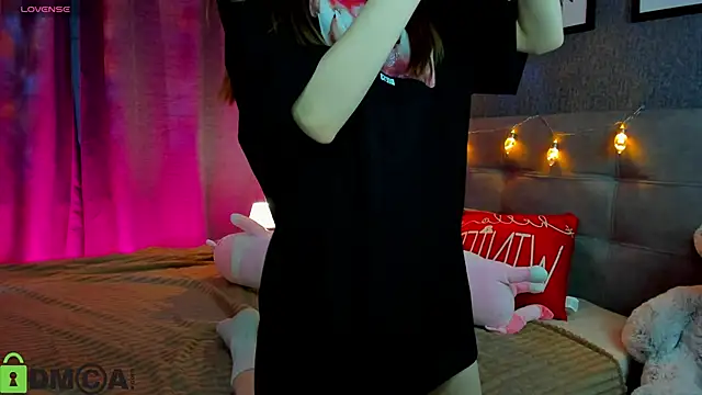 Lesi Moonie01 online show from 12-22-25, 09:53