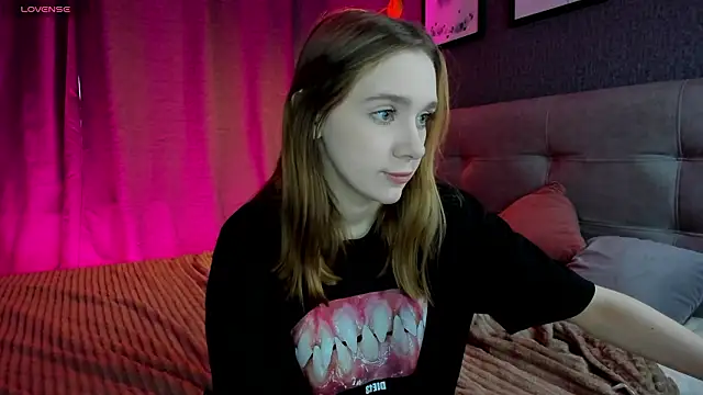 Lesi Moonie01 online show from 02-11-26, 09:20