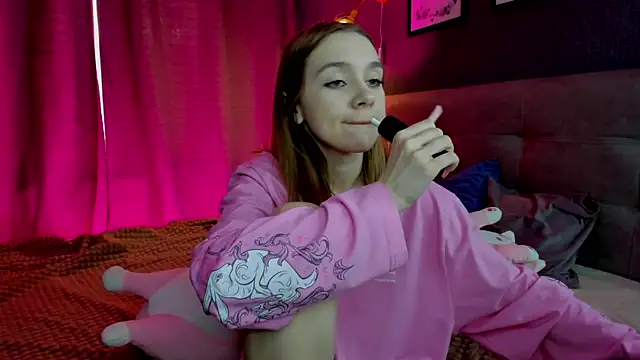 Lesi Moonie01 online show from 02-15-26, 09:52