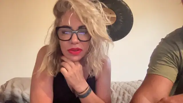 Snapshot of cupidonhot chatting on 07-13-26, 07:35 cupidonhot online show from 07-13-26, 07:35