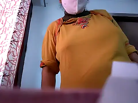 cutiecatty21 online show from 12-11-24, 08:47