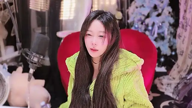 Missy Nana21 online show from 11-21-25, 04:17