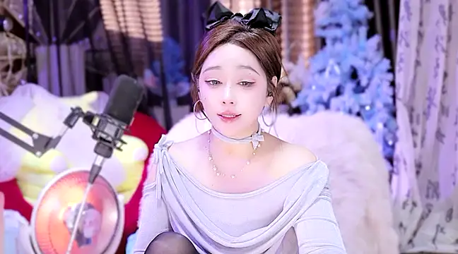 Missy Nana21 online show from 02-21-25, 07:32