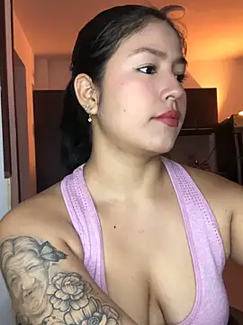 EmmaRossem online show from 12-04-25, 07:35