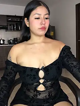 EmmaRossem online show from 11-05-25, 07:39