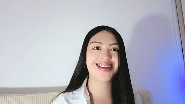 Snapshot of Sweet-Sophiee chatting on 07-21-26, 01:08 Sweet-Sophiee online show from 07-21-26, 01:08
