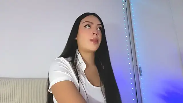 Sweet-Sophiee online show from 02-28-26, 03:28