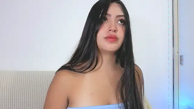 Sweet-Sophiee online show from 01-13-26, 03:43