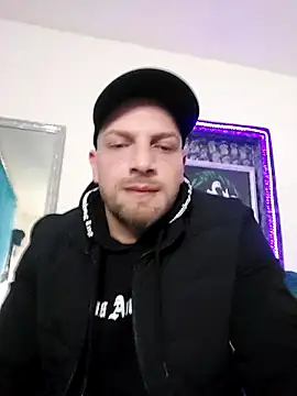 Snapshot of JasonKlove chatting on 02-14-26, 05:35 JasonKlove online show from 02-14-26, 05:35