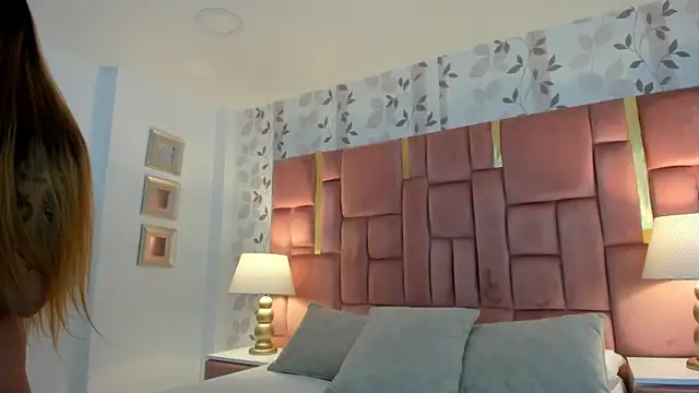 AmbarSantany online show from 11-19-25, 11:16