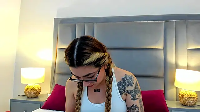 AmbarSantany online show from 03-19-26, 09:59