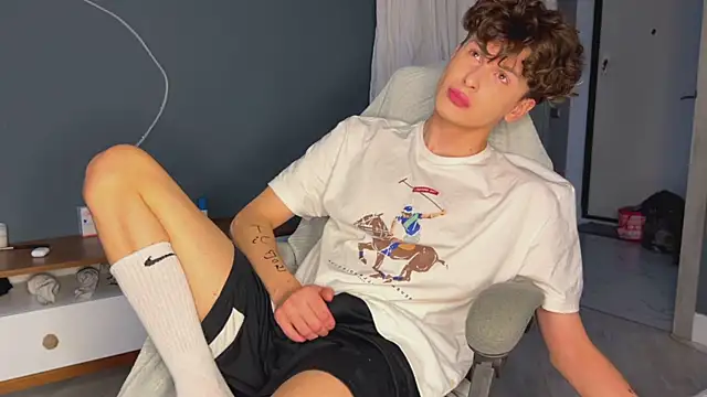 alyx garden online show from 12-26-24, 12:59