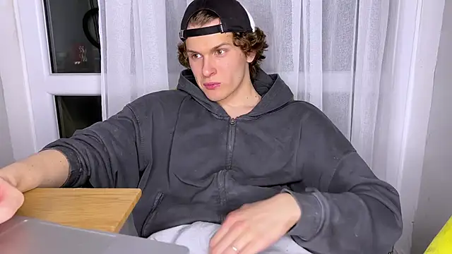 alyx garden online show from 04-15-26, 08:20