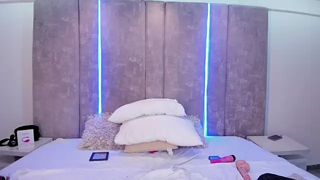 MaxiRogers online show from 02-11-25, 10:50