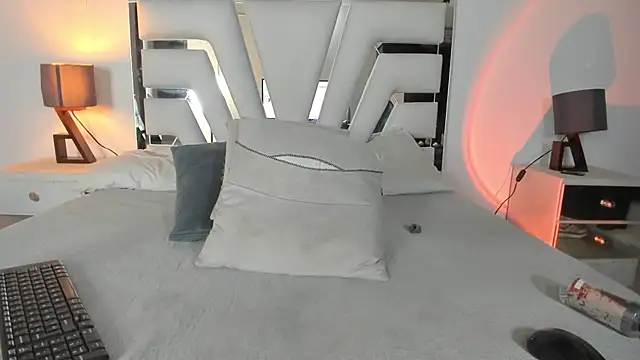 Snapshot of kimberlyycox chatting on 01-22-25, 01:10 kimberlyycox online show from 01-22-25, 01:10