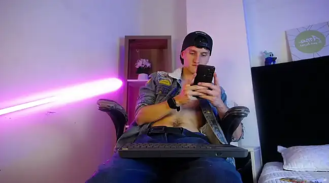 Snapshot of DemianPrince chatting on 01-07-25, 06:48 DemianPrince online show from 01-07-25, 06:48