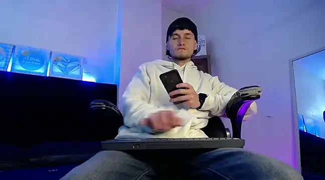 Snapshot of DemianPrince chatting on 02-04-25, 03:11 DemianPrince online show from 02-04-25, 03:11