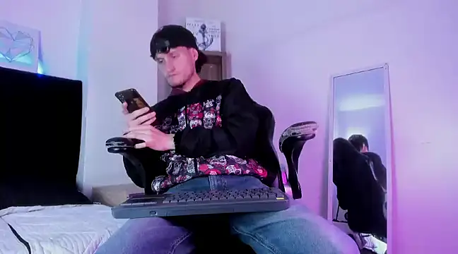 Snapshot of DemianPrince chatting on 02-09-25, 03:22 DemianPrince online show from 02-09-25, 03:22