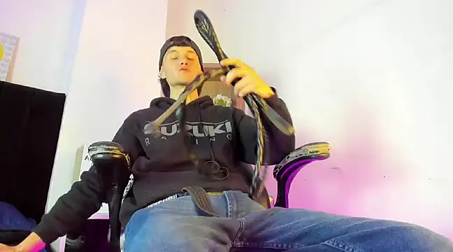 Snapshot of DemianPrince chatting on 01-14-25, 03:22 DemianPrince online show from 01-14-25, 03:22