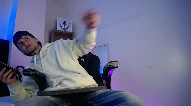 Snapshot of DemianPrince chatting on 02-06-25, 03:27 DemianPrince online show from 02-06-25, 03:27