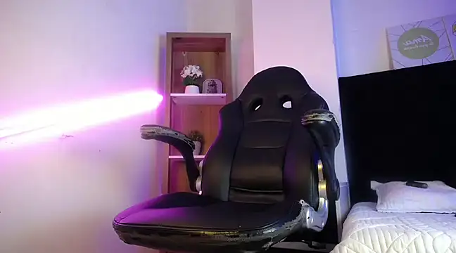 Snapshot of DemianPrince chatting on 01-07-25, 03:46 DemianPrince online show from 01-07-25, 03:46