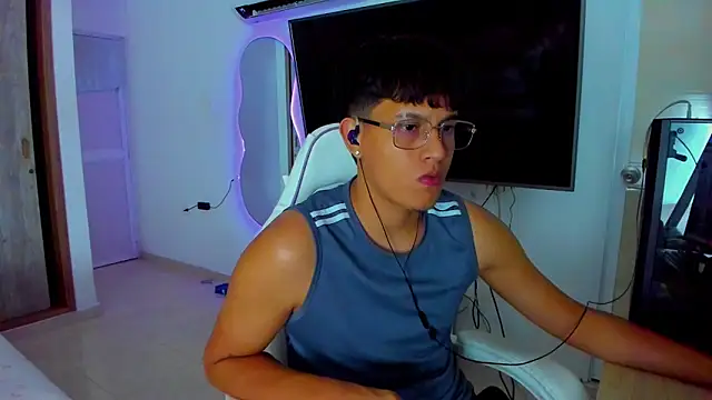 kittyandrick online show from 11-08-25, 05:22