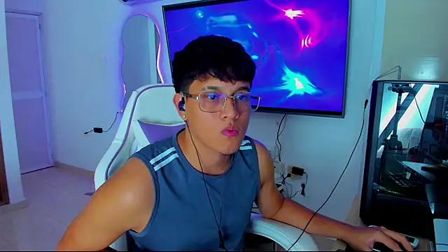 kittyandrick online show from 11-12-25, 01:32