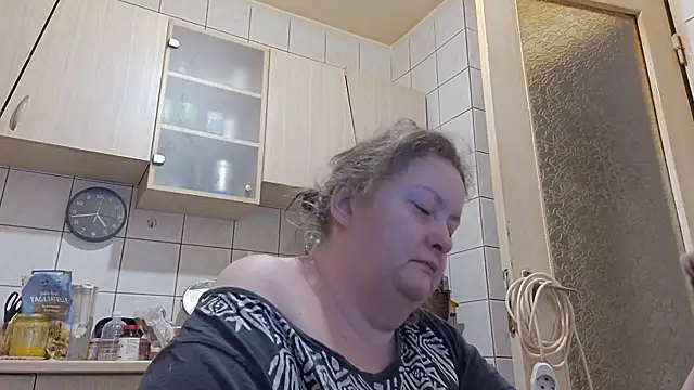 Snapshot of melissaBlessing chatting on 01-14-26, 02:37 melissaBlessing online show from 01-14-26, 02:37