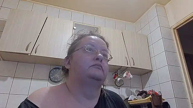 Snapshot of melissaBlessing chatting on 12-22-25, 02:33 melissaBlessing online show from 12-22-25, 02:33