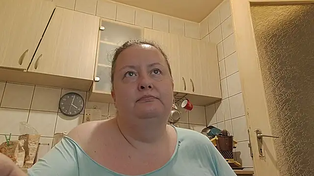 Snapshot of melissaBlessing chatting on 04-30-26, 01:01 melissaBlessing online show from 04-30-26, 01:01
