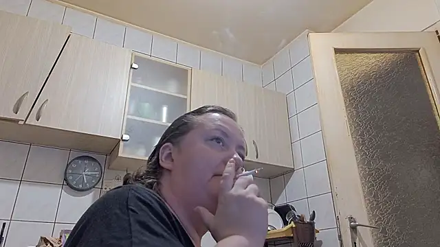 Snapshot of melissaBlessing chatting on 10-08-25, 02:13 melissaBlessing online show from 10-08-25, 02:13