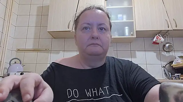 Snapshot of melissaBlessing chatting on 12-21-25, 02:35 melissaBlessing online show from 12-21-25, 02:35