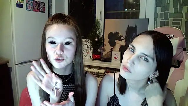 Snapshot of BlackHe4rts_ chatting on 02-11-25, 12:15 BlackHe4rts  online show from 02-11-25, 12:15