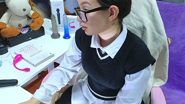 lilimini032 online show from 11-05-25, 07:39